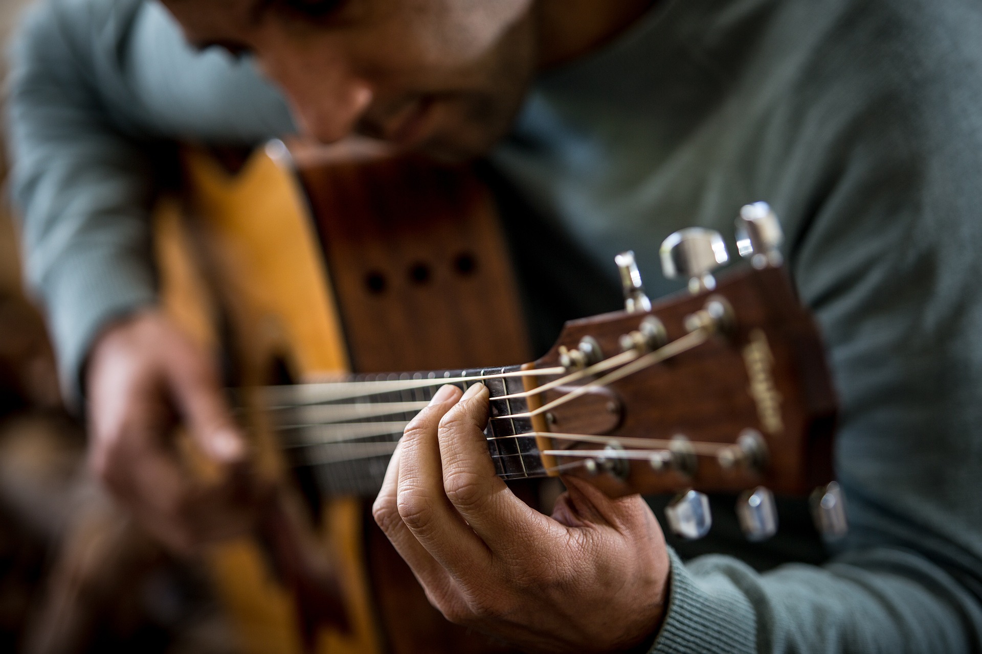 Artist guitar